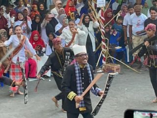 Puluhan Ribu Warga Memeriahkan Gebyar Budaya, Jou Husain Alting Sjah Ingatkan Perdamaian Di Atas Segalanya