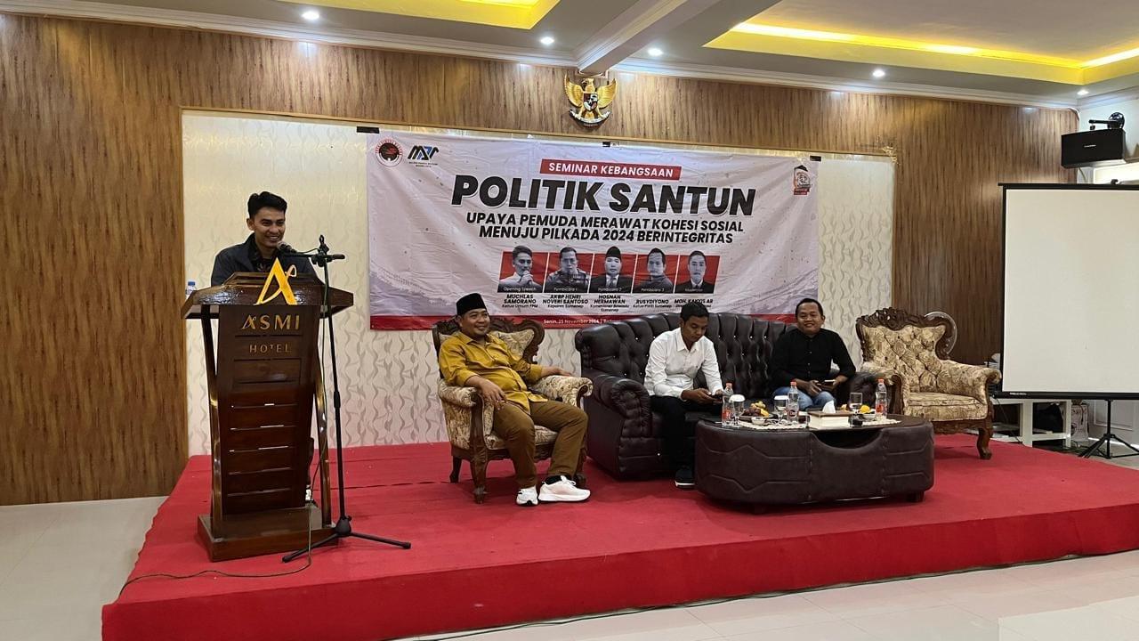 Tanamkan Politik Santun, Pemuda Madura Deklarasikan Komitmen Damai Sambut Pilkada Serentak 2024 7 Tanamkan Politik Santun, Pemuda Madura Deklarasikan Komitmen Damai Sambut Pilkada Serentak 2024 I PojokPublik