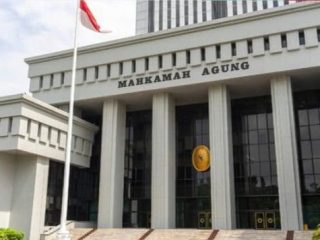 Refleksi Tahun 2024 MA RI Ternodai oleh Hakim Agung Syamsul Maarif, Dkk, yang Melanggar Pasal 17 UU No. 48 Tahun 2009 Tentang Kekuasaan Kehakiman. Terkait Skandal Suap Kasus Zarof Ricar, Sebesar Rp. 200 Milyar?