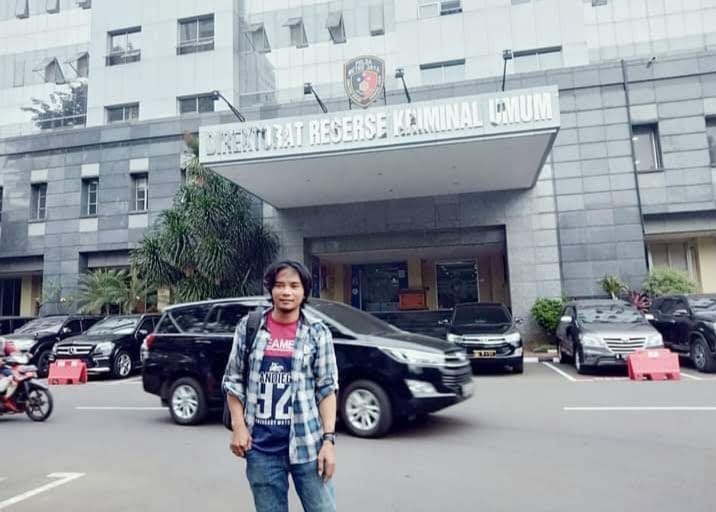 Bos Tambang di Sumut Diduga Siksa Wartawan, Presiden dan Kapolda Diminta Turun Tangan 7 Bos Tambang di Sumut Diduga Siksa Wartawan, Presiden dan Kapolda Diminta Turun Tangan I PojokPublik