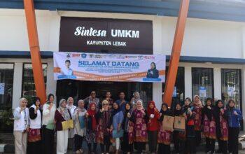 Dorong Peningkatan Kualitas dan Daya Saing Produk UMKM Lokal, Dinas Koperasi dan UMKM Lebak Gelar Acara Geyar Kemasan dan Sertifikat Halal 8 Dorong Peningkatan Kualitas dan Daya Saing Produk UMKM Lokal, Dinas Koperasi dan UMKM Lebak Gelar Acara Geyar Kemasan dan Sertifikat Halal I PojokPublik