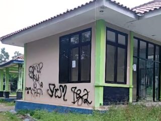 Anggota DPRD Pandeglang Soroti Terminal Cadasari yang Mangkrak Telan Rp1,6 Miliar