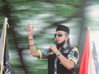 King Naga Tantang Agus Rambo Untuk Tunjuk Hidung Partai kolega Gubernur Banten Yang Dimaksud
