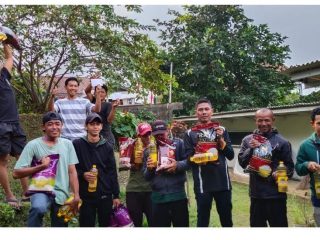 Ketahanan Nasional Desa Cibalok: Proyek Sosial Penaburan 100.000 Benih Ikan di Sungai Cibalok
