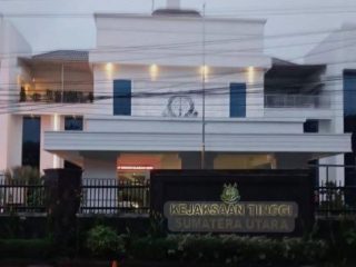 Diduga Terlibat  Proyek ADK, Seorang Warga di Tapian Nauli Tantang Wartawan