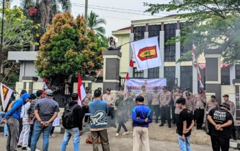Program Revitalisasi Satuan Pendidikan Diduga Menyimpang, GAMMA Demo KCD Dindikbud Banten Wilayah Lebak 7 Program Revitalisasi Satuan Pendidikan Diduga Menyimpang, GAMMA Demo KCD Dindikbud Banten Wilayah Lebak I PojokPublik