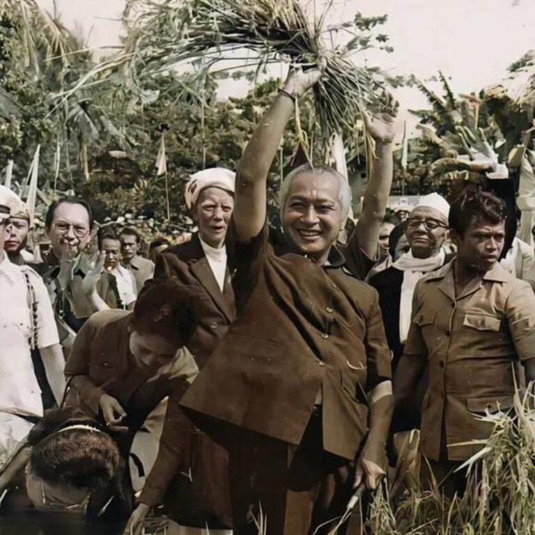 Perjalanan Soeharto dan Donald Trump, Dikhianati Orang Dekatnya 12 Perjalanan Soeharto dan Donald Trump, Dikhianati Orang Dekatnya I PojokPublik