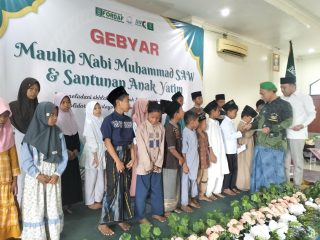 PW Fatayat NU Banten Santuni Anak Yatim dan Lomba Keagamaan dalam Peringatan Maulid Nabi Muhammad SAW 1447 H