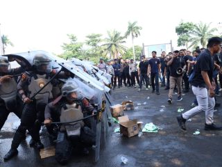 Personel Polda Banten Gelar Latihan Sispam Mako dan Sispam Kota