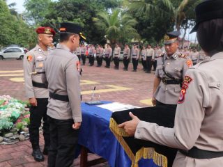 Segarkan Tubuh Institusi, Kapolres Lebak Pimpin Sertijab Sejumlah Kapolsek