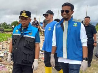 Aktivis Marah Besar, Gubernur Banten Pertahankan Kadis PUPR yang Dilaporkan ke Kejagung