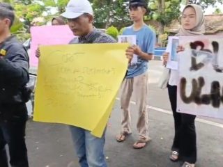 Aktivis Geram, Desak Bupati Lebak Satset Usut Dugaan Pungli di Puskesmas Kumpai
