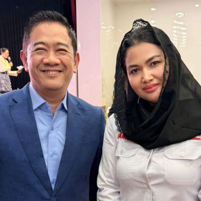 Wasekjen GAN Camelia Petir Tekankan Kekompakan di Puncak HUT ke-1 9 Wakil Sekretaris Jenderal Garuda Astacita Nusantara (GAN), Camelia Petir, menyampaikan pesan semangat dan penguatan organisasi pada puncak peringatan Hari Ulang Tahun (HUT) ke-1 GAN yang dirangkaikan dengan Seminar Nasional