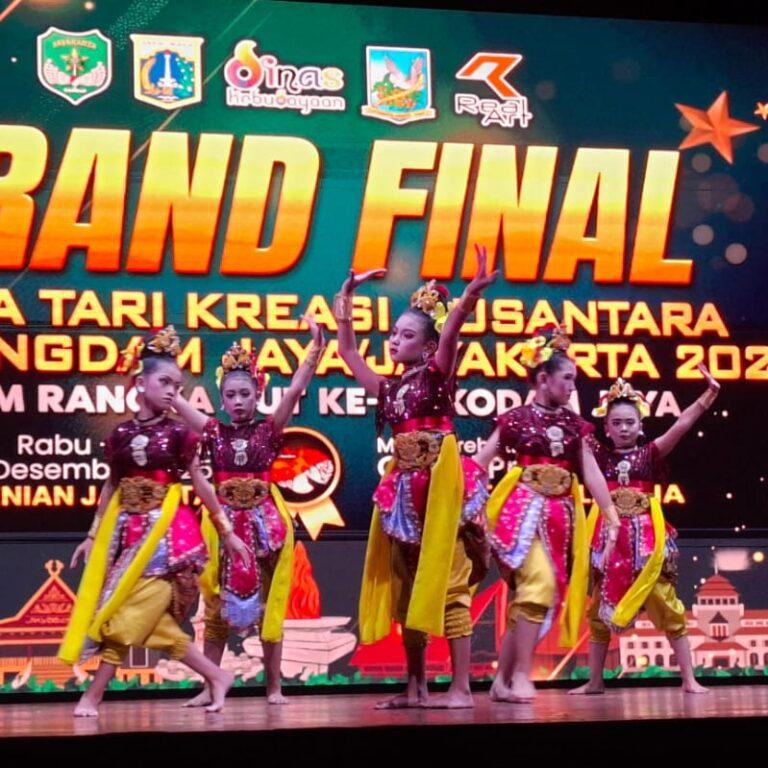 Sanggar Citra Budaya Bogor Curi Perhatian di Grand Final Lomba Tari Kreasi Nusantara Piala Pangdam Jaya 2025 5 Sanggar Citra Budaya Bogor Curi Perhatian di Grand Final Lomba Tari Kreasi Nusantara Piala Pangdam Jaya 2025 I PojokPublik