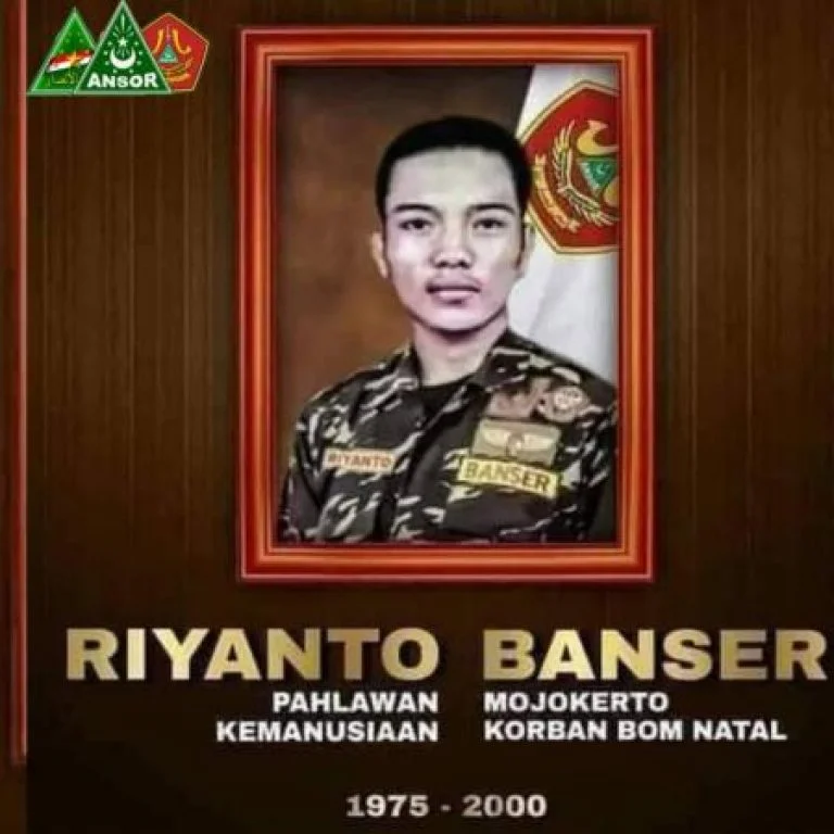 Riyanto Simbol Toleransi Antar Umat Beragama, Pengorbanan Nyawa Demi Nilai Nilai Kemanusiaan 14 Riyanto Simbol Toleransi Antar Umat Beragama, Pengorbanan Nyawa Demi Nilai Nilai Kemanusiaan I PojokPublik