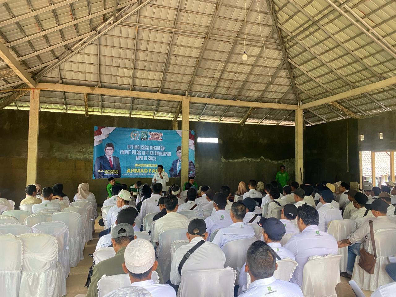 Ahmad Fauzi Gelar Sosialisasi 4 Pilar di Pondok Pesantren Babul Ulum Cibaliung Pilar 7 Ahmad Fauzi Gelar Sosialisasi 4 Pilar di Pondok Pesantren Babul Ulum Cibaliung Pilar I PojokPublik