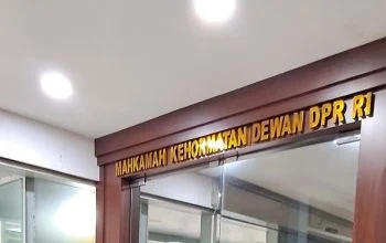 Ketua Baleg Diadukan ke Mahkamah Kehormatan Dewan 7 Ketua Baleg Diadukan ke Mahkamah Kehormatan Dewan I PojokPublik