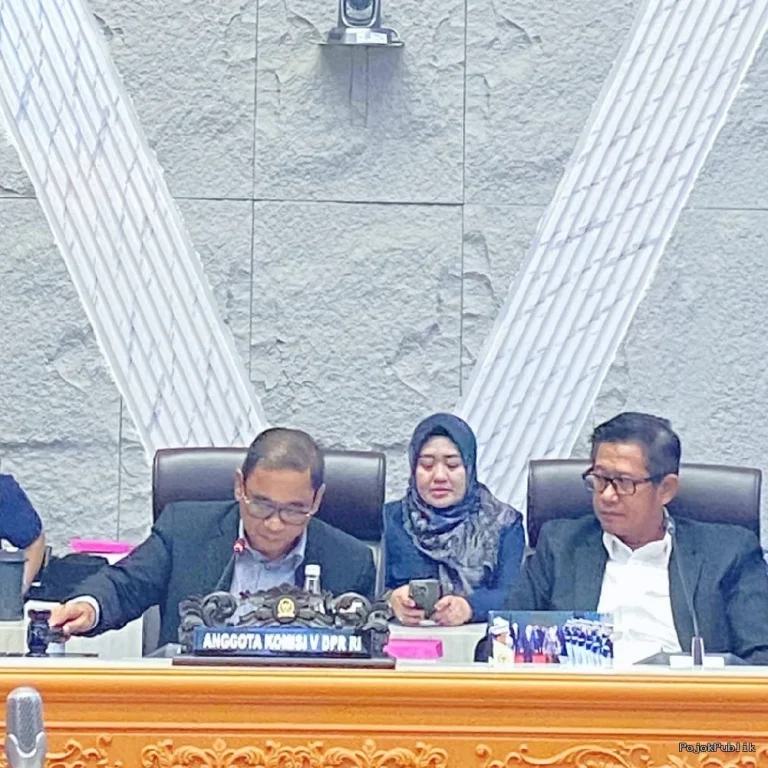 Ahmad Fauzi Tegaskan Pengawalan Serius Huntap untuk Warga Lebak Gedong, Negara Tak Boleh Lagi Absen 9 Ahmad Fauzi Tegaskan Pengawalan Serius Huntap untuk Warga Lebak Gedong, Negara Tak Boleh Lagi Absen I PojokPublik