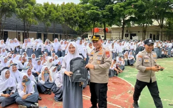 Dirbinmas Polda Banten Tanamkan Disiplin dan Kesadaran Hukum di SMK 5 Kota Serang 2 Dirbinmas Polda Banten Tanamkan Disiplin dan Kesadaran Hukum di SMK 5 Kota Serang I PojokPublik