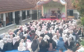 Peringatan Isra Mi’raj di SMAN 1 Muncang Berlangsung Khidmat, Perkuat Karakter Nasionalisme 4 Peringatan Isra Mi’raj di SMAN 1 Muncang Berlangsung Khidmat, Perkuat Karakter Nasionalisme I PojokPublik
