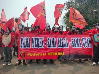 Melawan Kapitalisme Upah Rendah yang Dilegalkan Negara