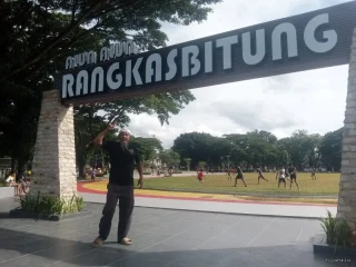 Fam Fuk Tjhong Bongkar Borok Proyek Alun-Alun Rangkasbitung