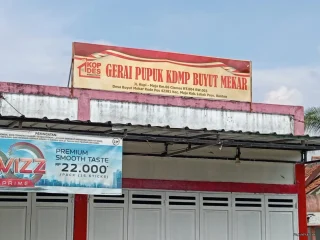 Ketua Mundur, Koperasi Desa Buyutmekar Mandek