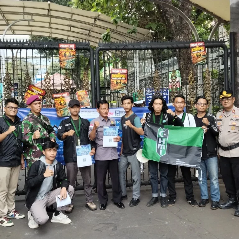 HMI Bogor: Pagar Laut PIK 2 Bukan Administrasi, Tapi Korupsi SDA 10 HMI Bogor: Pagar Laut PIK 2 Bukan Administrasi, Tapi Korupsi SDA I PojokPublik