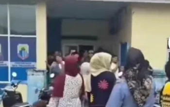 Bau Busuk Limbah Bulu Ayam Teror 2.000 Warga Sindangmulya 3 Bau Busuk Limbah Bulu Ayam Teror 2.000 Warga Sindangmulya I PojokPublik