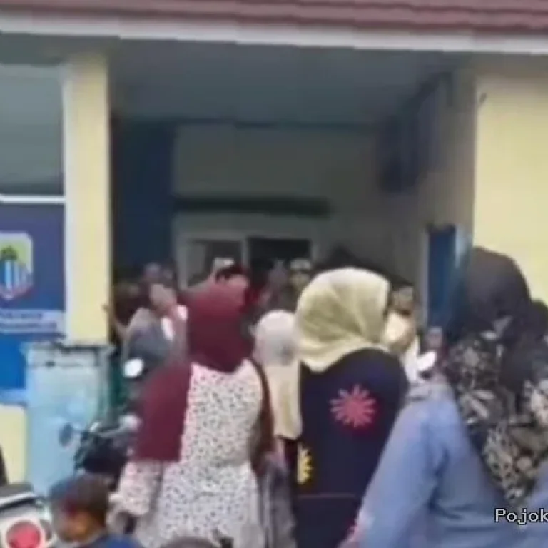Bau Busuk Limbah Bulu Ayam Teror 2.000 Warga Sindangmulya 9 Bau Busuk Limbah Bulu Ayam Teror 2.000 Warga Sindangmulya I PojokPublik