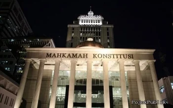 Hakim Beraroma Politik, Demokrasi Kehilangan Wasit 3 Hakim Beraroma Politik, Demokrasi Kehilangan Wasit I PojokPublik