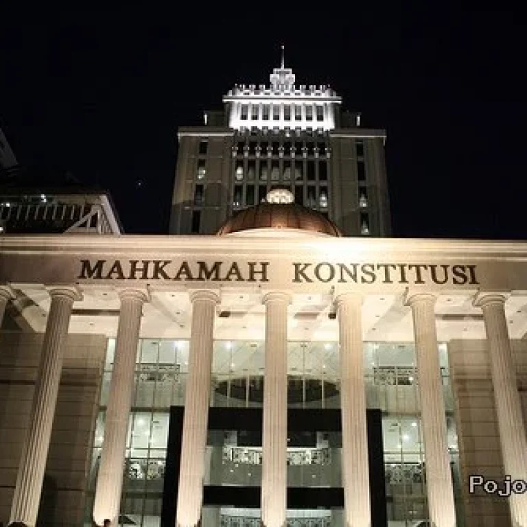 Hakim Beraroma Politik, Demokrasi Kehilangan Wasit 9 Hakim Beraroma Politik, Demokrasi Kehilangan Wasit I PojokPublik