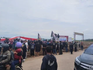 Ratusan Warga Demo Proyek Sawah Luhur, Tuntut Transparansi Perizinan