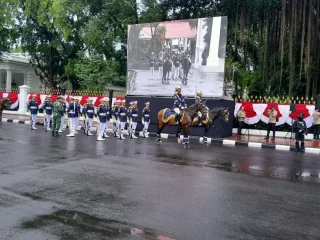 Paspampres Gelar Serah Terima Kawal Istana Merdeka Setiap Minggu Pagi