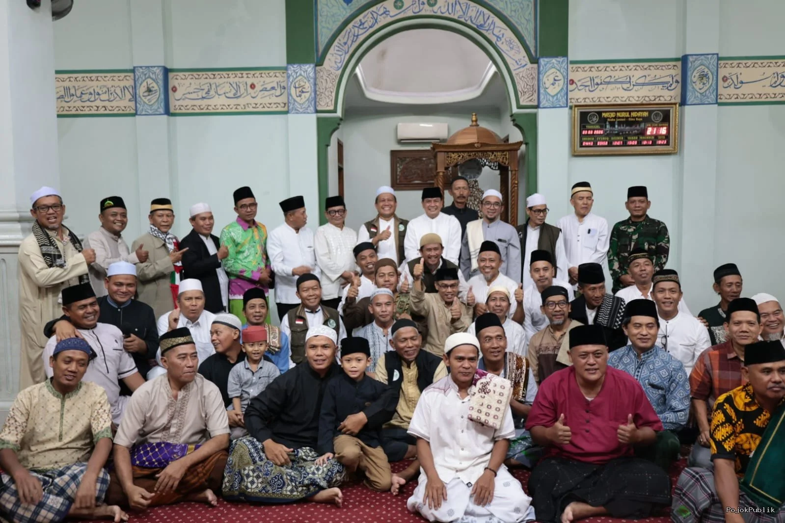 Bupati Tangerang Ajak Warga Perum Graha Lestari Perkuat Kebersamaan dan Kepedulian 7 Bupati Tangerang Ajak Warga Perum Graha Lestari Perkuat Kebersamaan dan Kepedulian I PojokPublik