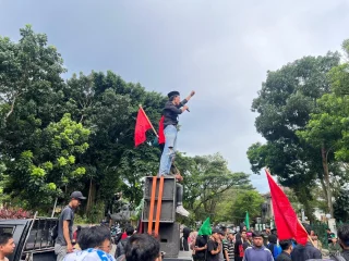 Setahun Kepemimpinan Bupati Lebak, Mahasiswa Kepung Kantor Pemda