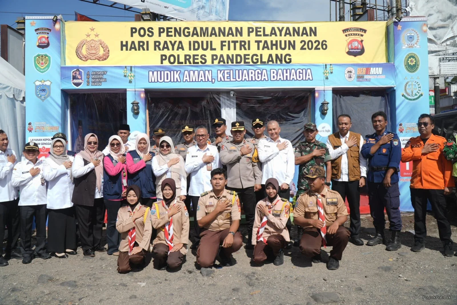 Bupati Dewi Monitoring Pos Pengamanan dan Tempat Wisata 7 Bupati Dewi Monitoring Pos Pengamanan dan Tempat Wisata I PojokPublik