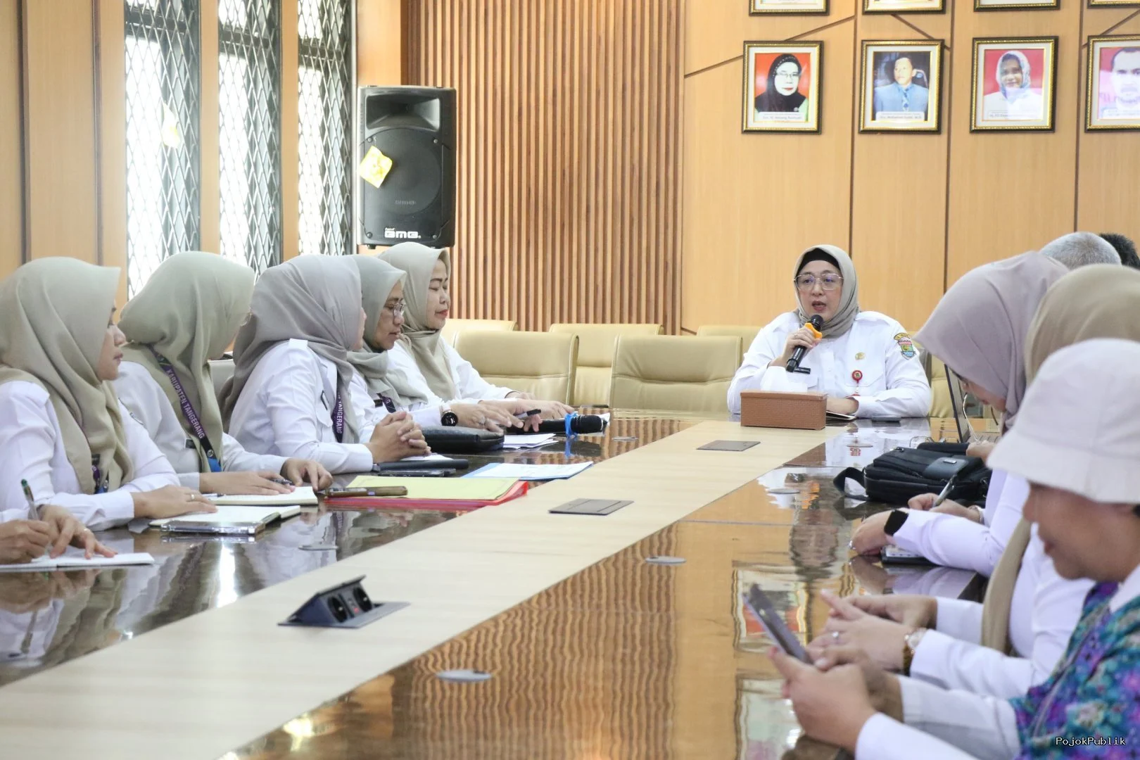 Wakil Bupati Tangerang Tekankan Pentingnya Perpustakaan Sekolah dan Digitalisasi Arsip 7 Wakil Bupati Tangerang Tekankan Pentingnya Perpustakaan Sekolah dan Digitalisasi Arsip I PojokPublik