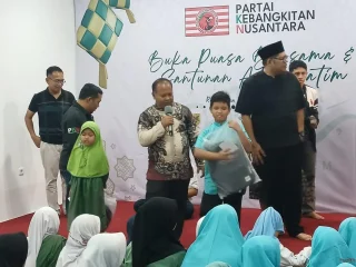 Gandeng Yayasan Ojol, PKN Gelar Buka Puasa dan Santunan Yatim