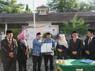 16 Camat dan 2 Kepala Bagian Sertijab, Bupati Dewi: Segera Lakukan Akselerasi di Tempat yang Baru