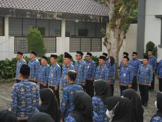 28 CPNS Formasi 2025 Diambil Sumpah PNS oleh Bupati Dewi Setiani