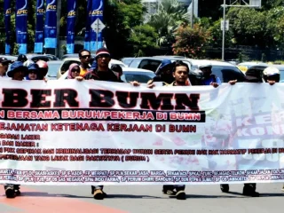 Bekerja Tanpa Jaminan, Pelanggaran Terbuka terhadap Konstitusi
