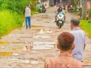 APBD Kabupaten Tangerang 2026 Capai Rp8,62 Triliun, Warga Bukit Cikasungka Soroti Jalan Rusak yang Terabaikan