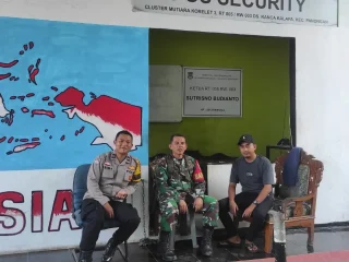 Babinsa Koramil 14/Panongan Aktif Komsos, Ajak Warga Perkuat Keamanan Lingkungan