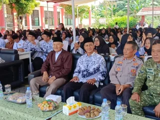 Suasana Haru Halal Bihalal PGRI Cikupa, 200 Guru Tumpah Ruah di SDN 04