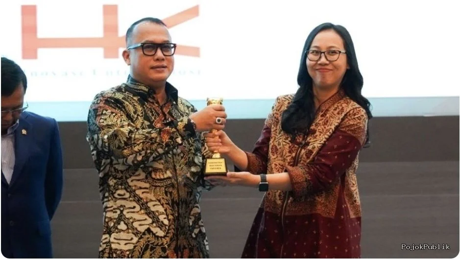 Politisi NasDem Raih Penghargaan Legislator Peduli Petani dan Nelayan KWP Award 2026 7 Politisi NasDem Raih Penghargaan Legislator Peduli Petani dan Nelayan KWP Award 2026 I PojokPublik