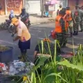 Satgas Sampah Kodim 0510/Tigaraksa Gelar Korve Bersihkan Lingkungan di Cisoka I PojokPublik