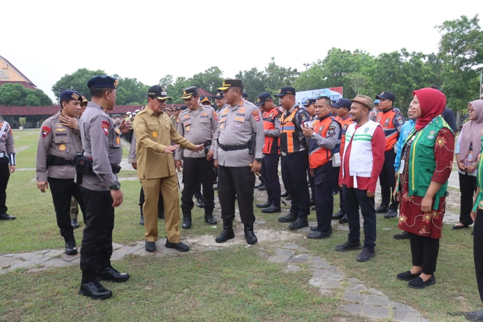 Polresta Tangerang Gelar Apel Pasukan May Day, Siaga Jaga Kondusivitas Wilayah 7 Polresta Tangerang Gelar Apel Pasukan May Day, Siaga Jaga Kondusivitas Wilayah I PojokPublik