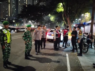 Koramil 03/Legok Gelar Patroli Malam, Kerahkan 9 Personel