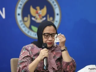 Ironi Nanik Deyang: Pejabat Komunikasi tapi Kata-kata Kasar di Medsos